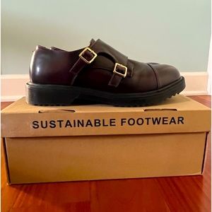 NIB Electric Karma Buckle Lug Shoe